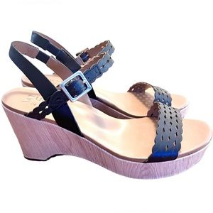 Naturalizer Carlita Wedge Sandal Black 8 Wide Width